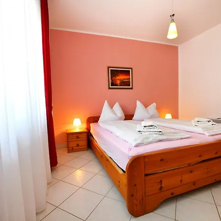 Jasmina Apartman *