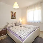 Apartment Jasmina *